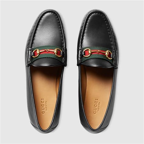 loafer with horsebit gucci